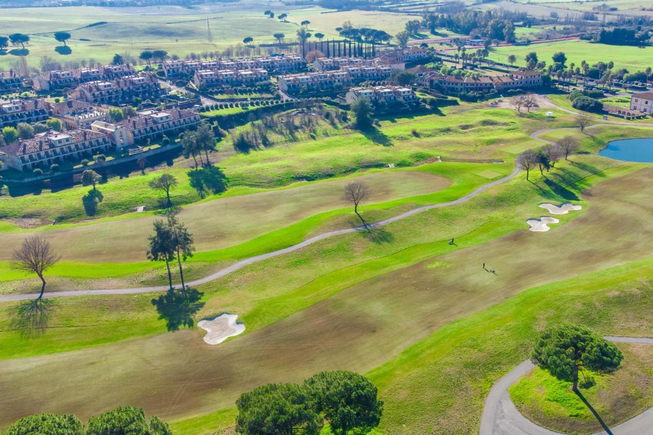 Carpediem Roma Golf Club Marco Simone Buitenkant foto